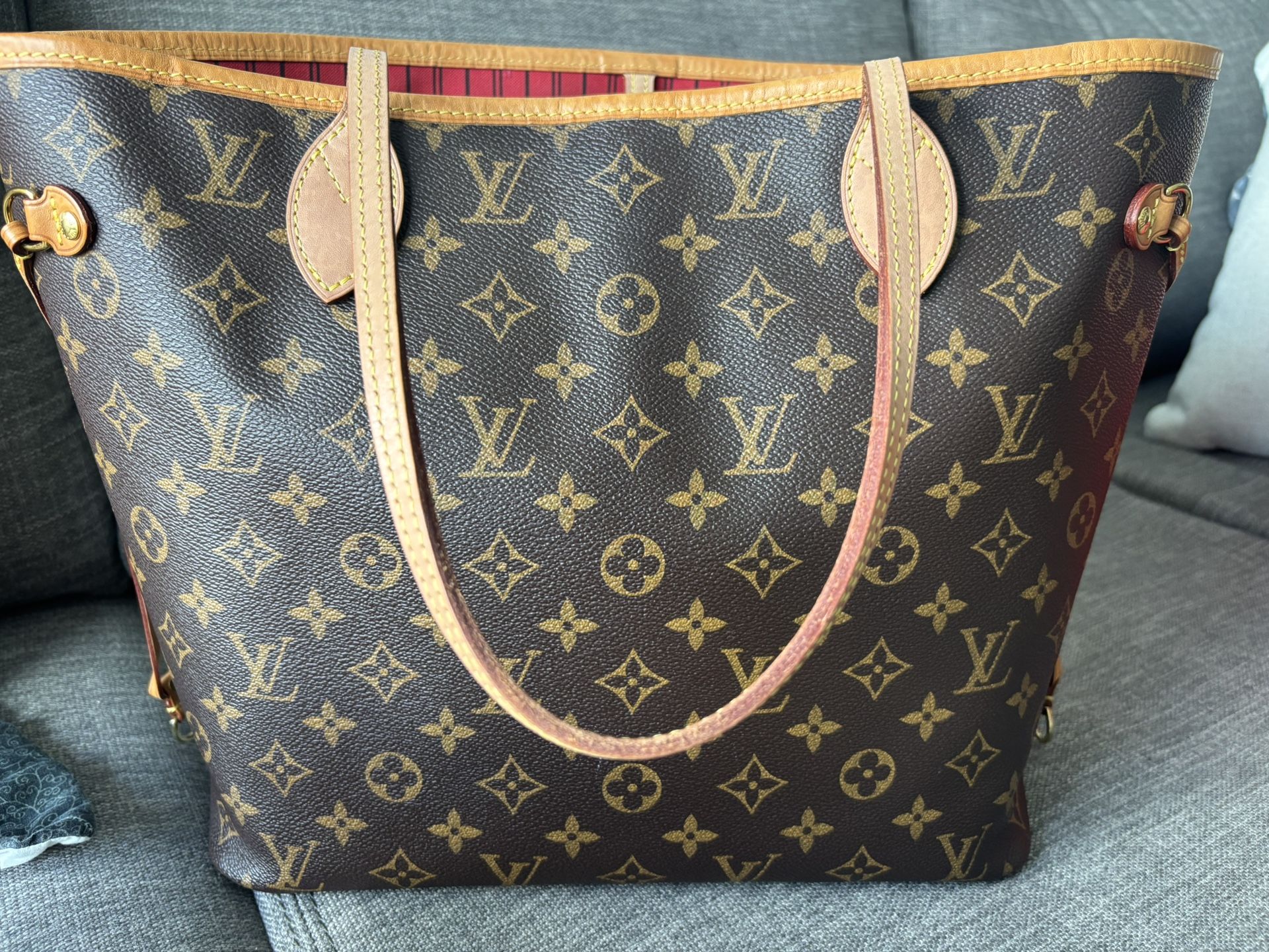Louis Vuitton Bag For Sale