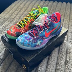 Kobe “What The” Size 11 