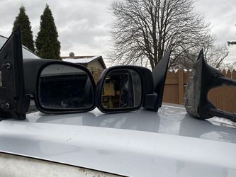 Ford 250 Year 2000 Mirrors $40