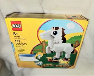 LEGO THE YEAR OF THE HORSE BRAND NEW SEALED SET--PRICE IS FIRM