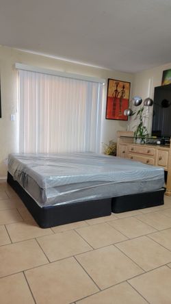 VERY NICE LIKE NEW CALIFORNIA KING SIZE MEMORY FOAM MATTRESS AND BOXSPRINGS FOR SALE! IN EXCELLENT CONDITION,  FREE DELIVERY