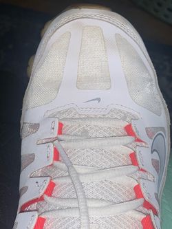 Nike Reax Men’s Training Shoes – White/Red – Size 10 – Comfortable Cushioning