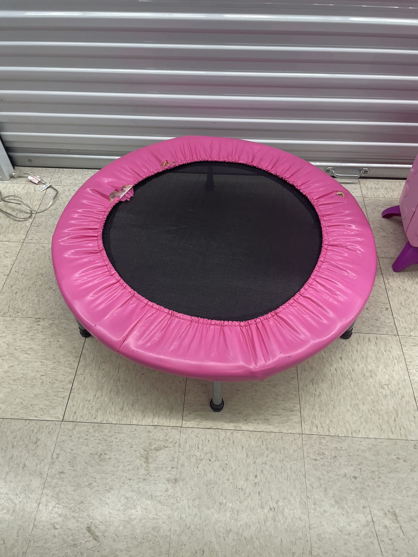PINK KID’S TRAMPOLINE.
