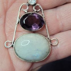 925 Solid Sterling Slver Purple Amethst And Moon Stone Necklace.