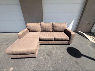 Free Delivery Sectional Sofa Couch Reversable