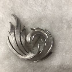 Vintage Trifari Brooch