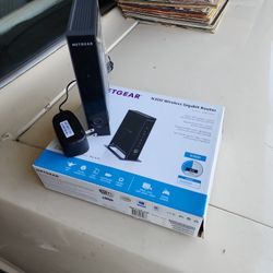 Netgear N300 WIRELESS Gigabit Router