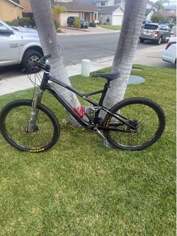 2011 Specialized Stumpjumper Expert Carbon  Large – Full Suspension MTB
