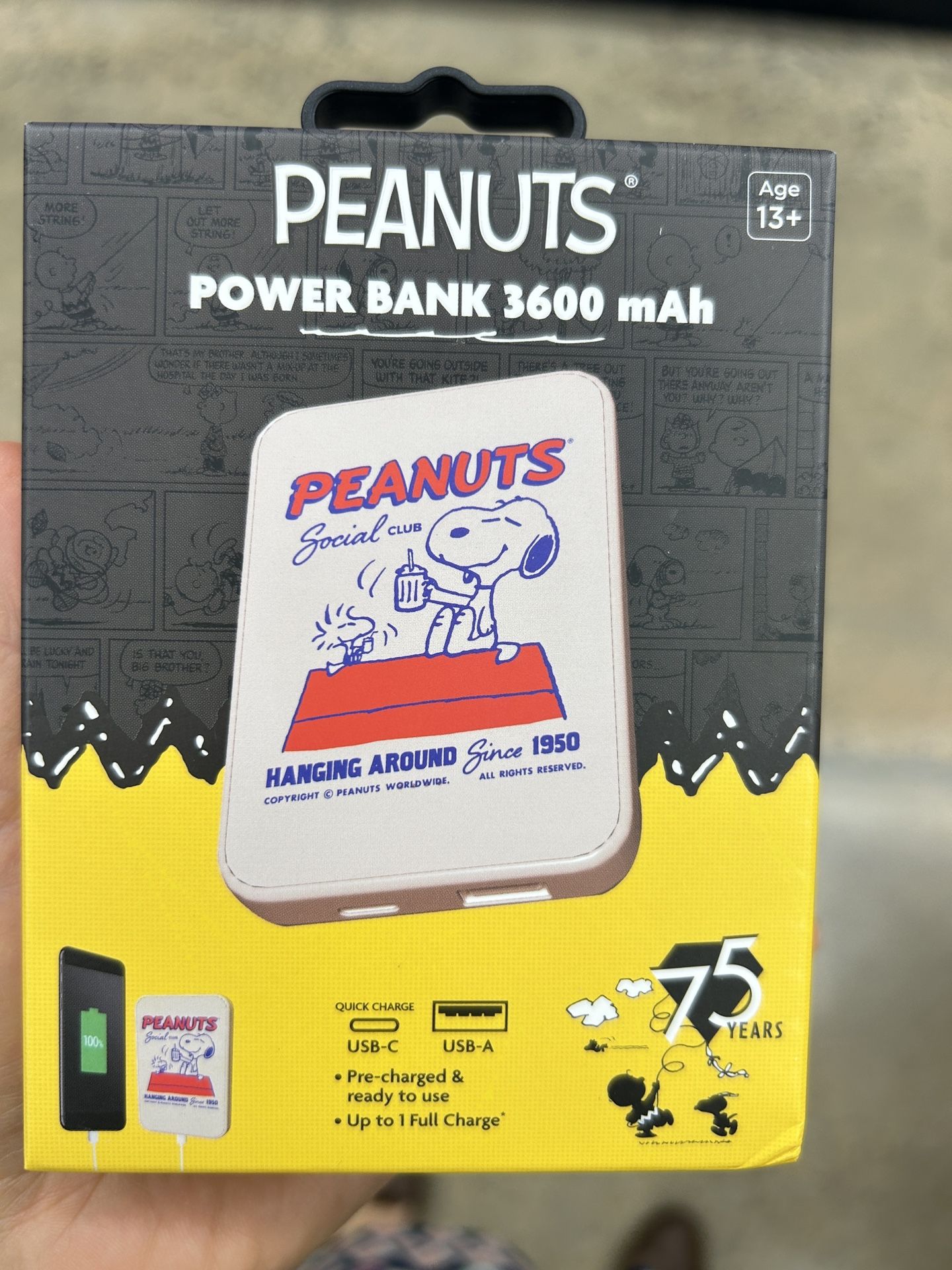 NWT Peanuts Snoopy Beige Power Bank 3600 mAh