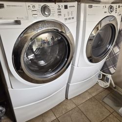 Maytag Front Loader W/D with PEDESTALS 