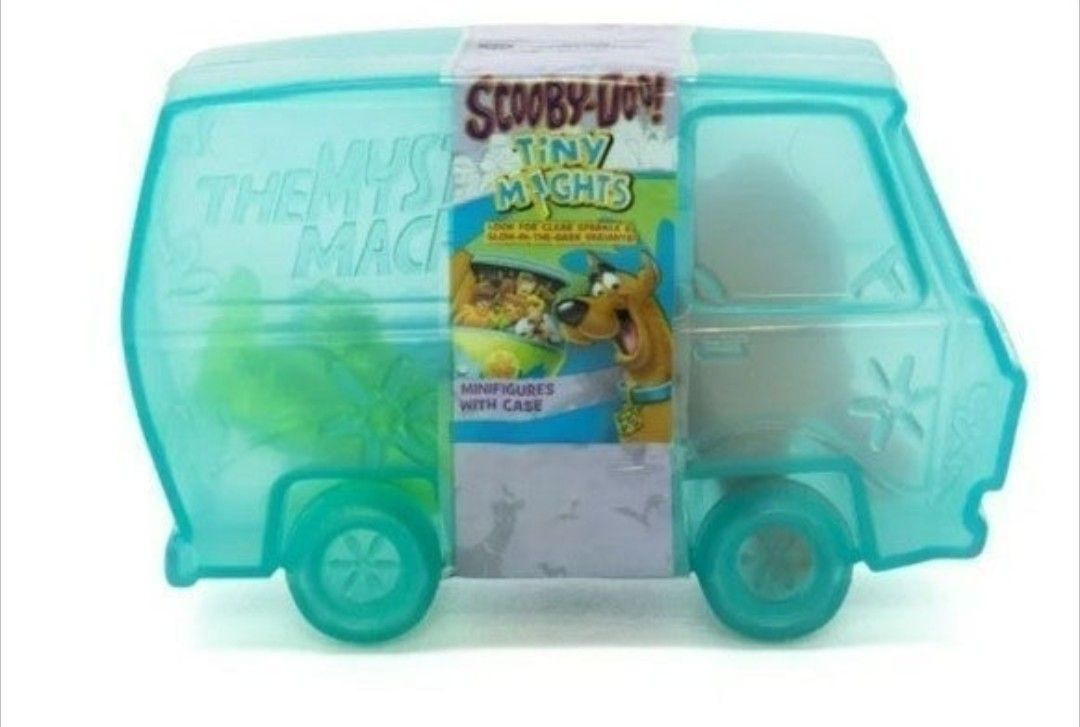 scooby doo tiny mights.1 pack contains 3 figures.