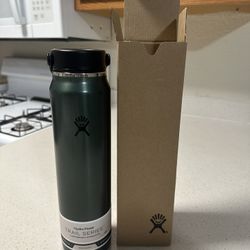 40 oz Hydro Flask Water Bottle 