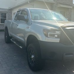 Toyota Tundra 