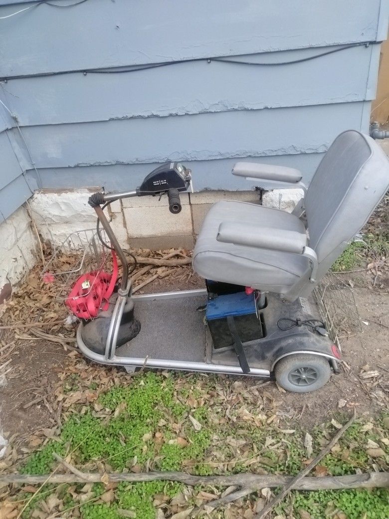 A Electric MOBILITY Scooter