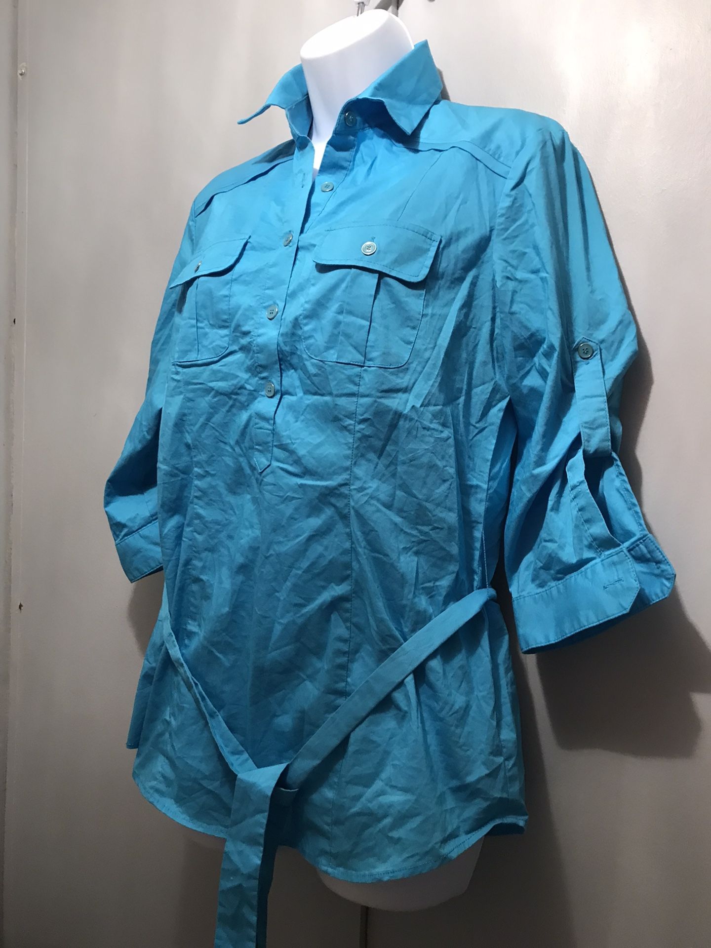 Women Top Size Small Excellent