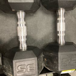 Weights 35 Pounds 