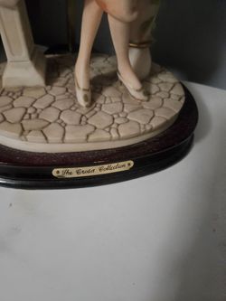 Vintage The Crosa Collection Lady Figurine Lamp – Beaded Shade
Price: $125 OBO
Description:
Beautiful vintage The Crosa Collection figural lady lamp. 