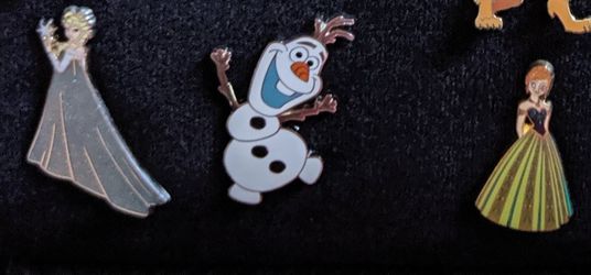 Three frozen princess Anna queen Elsa Olaf pins