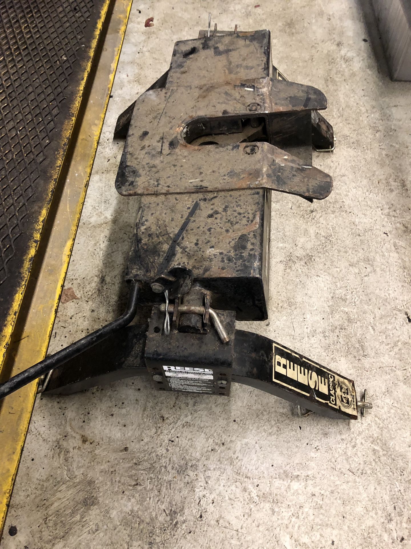 Reese Fifth Wheel Hitch