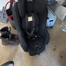 Nuna Car seat