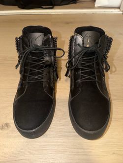 Giuseppe Zanotti Sz 43