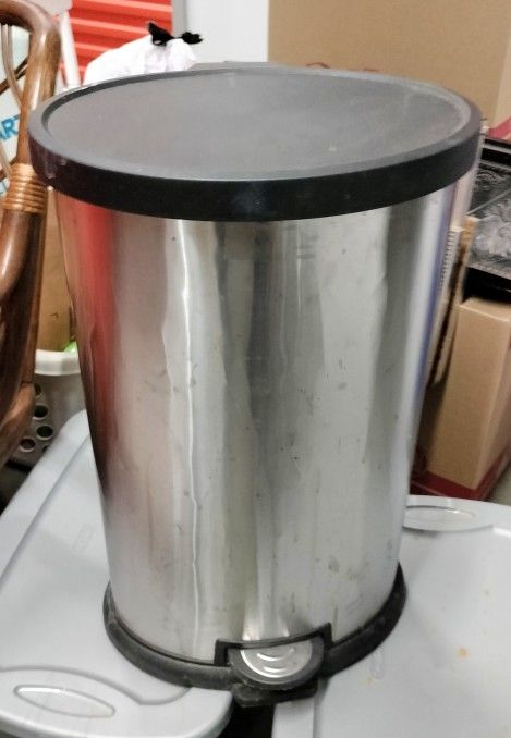 Large Kitchen Trash Can