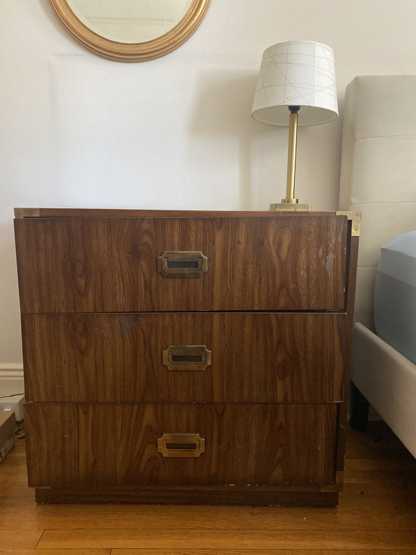 Dressers for free (2)