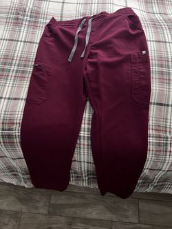 Like New Figs Yola Scrub Pants (M tall)