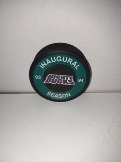 Anaheim Duck's Official  Mighty Duck's Inaugural Season Hockey Puck