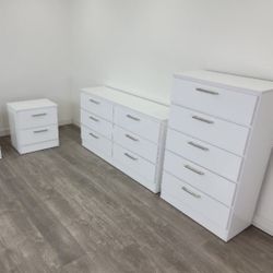 Brand New Dresser , Chest And 2 Nightstands - Cómoda, Gavetero Y 2 Mesitas De Noche Nuevo A Estrenar 