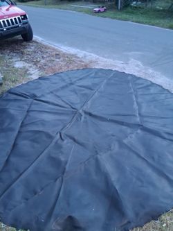 Trampoline canvas brand new no cuts or rips no rust on the metal