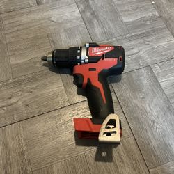 Milwaukee Brushless Drill M18
