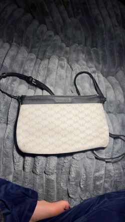 Michael Kors MK Signature Crossbody Bag