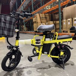 Folding electric bicycle