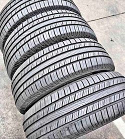 195/65/15 Michelin vendo un set de llantas usadas excelente condiciones de vida las 4 ✅🤩I am selling a set of used tires, all 4 in excellent living c