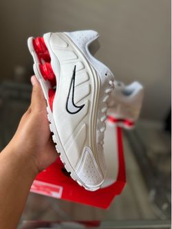 Nike Shox R4