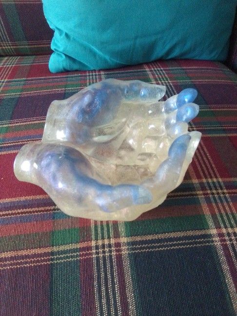 Helping Hand Resin Mold