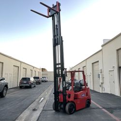 Forklift
