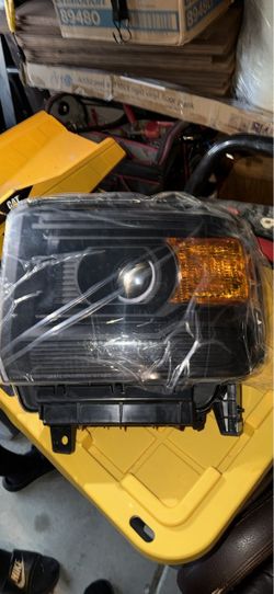 GMC sierra headlights 2014-2019 1(contact info removed) 3500 base Denali slt sle