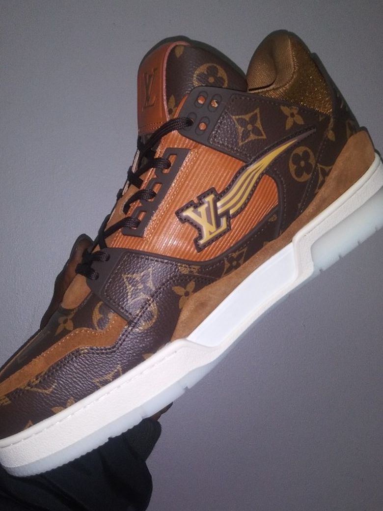 Louis Vuitton Sneakers for Sale in Brooklyn, NY - OfferUp