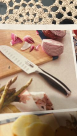 Cuchillo Santoku de 5” nuevo de Princess house