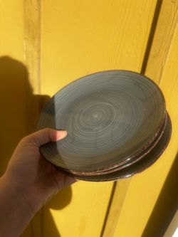 Small gray plates