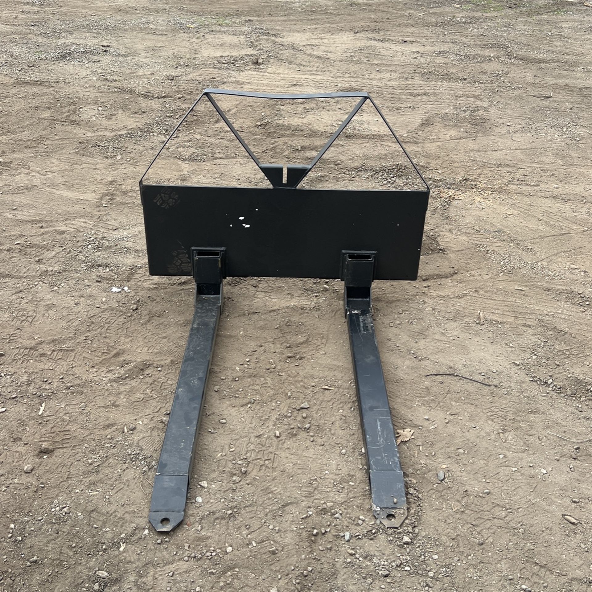 Bobcat Forks CHEAP AND AFFORDABLE Non Adjustable Solid