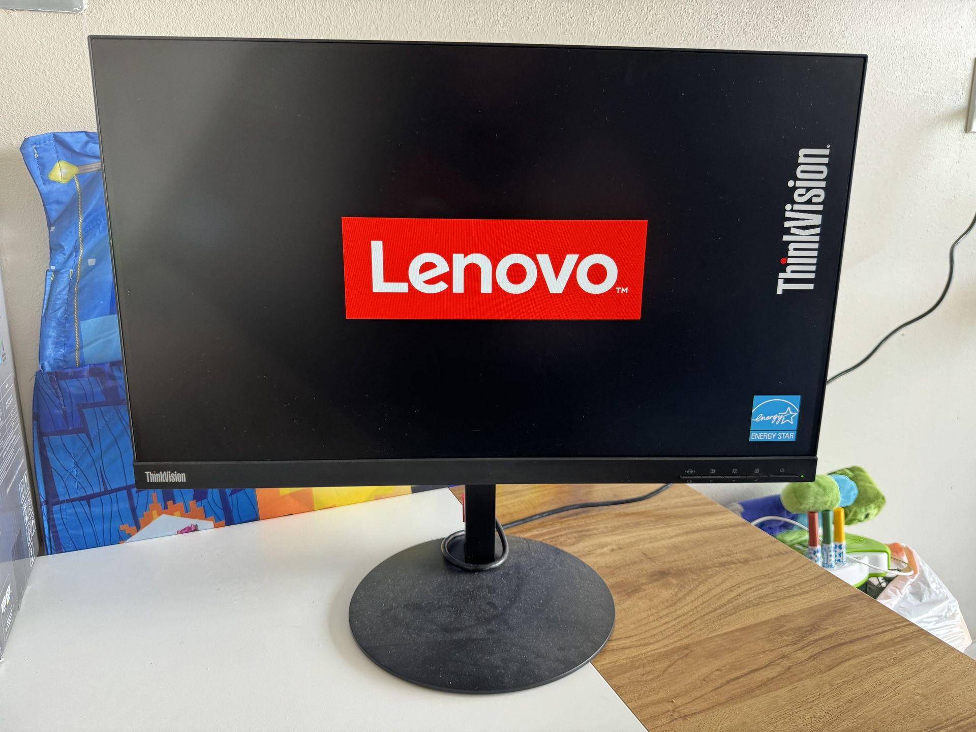 Lenovo ThinkVision T24i 24" Monitor 