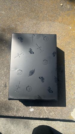 Travis Scott Black phantom Size 10