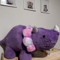 New big plushie triceratops