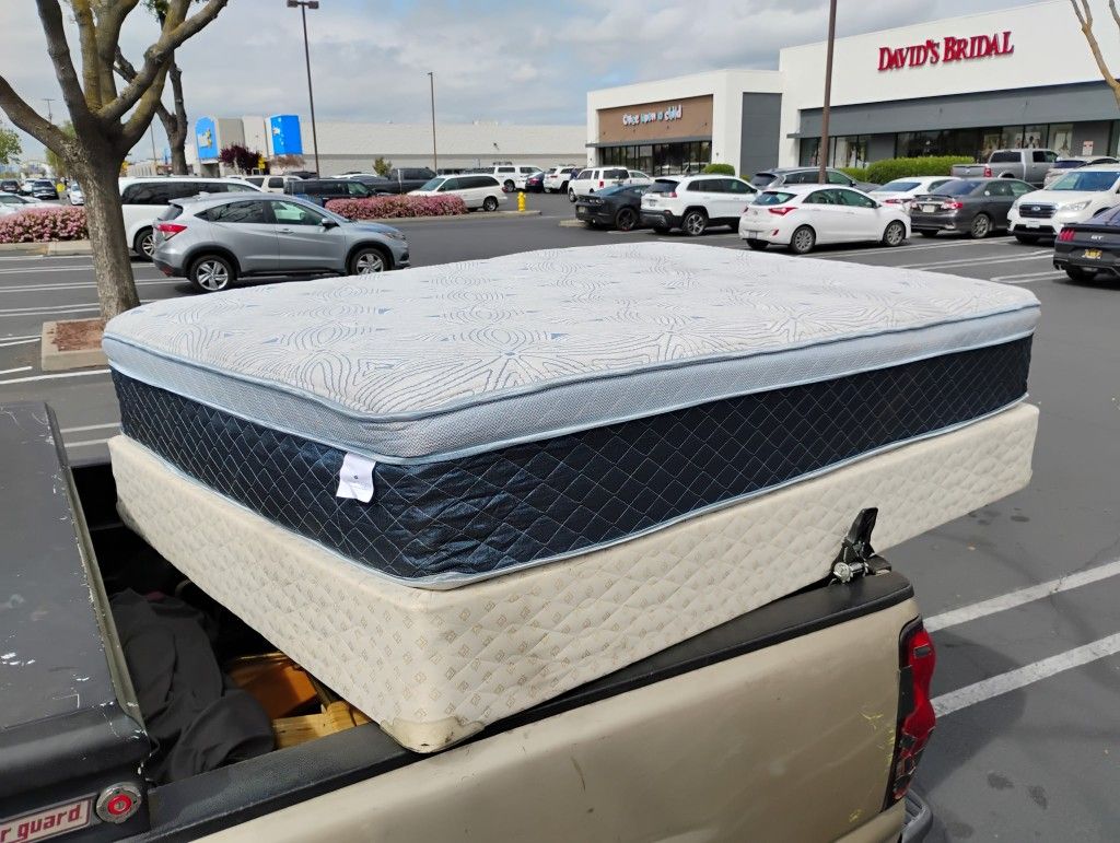 Like New Queen Size Mattress And Box Spring