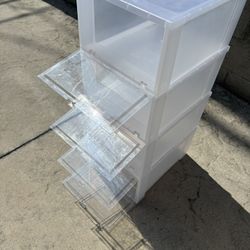 4 pc closet organizer box each $2