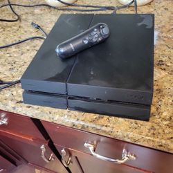 Playstation 4 With 1 Contoller 
