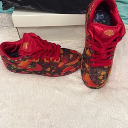 Nike SB Dunk Low 
